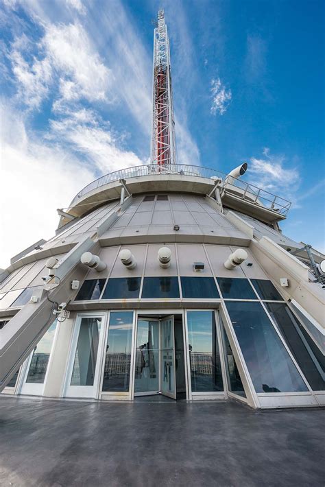 stratosphere observation deck free.